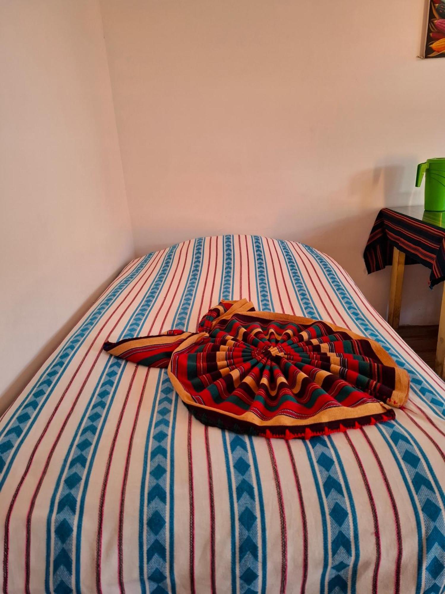 Eco-Hotel Mayachik San Juan La Laguna Buitenkant foto