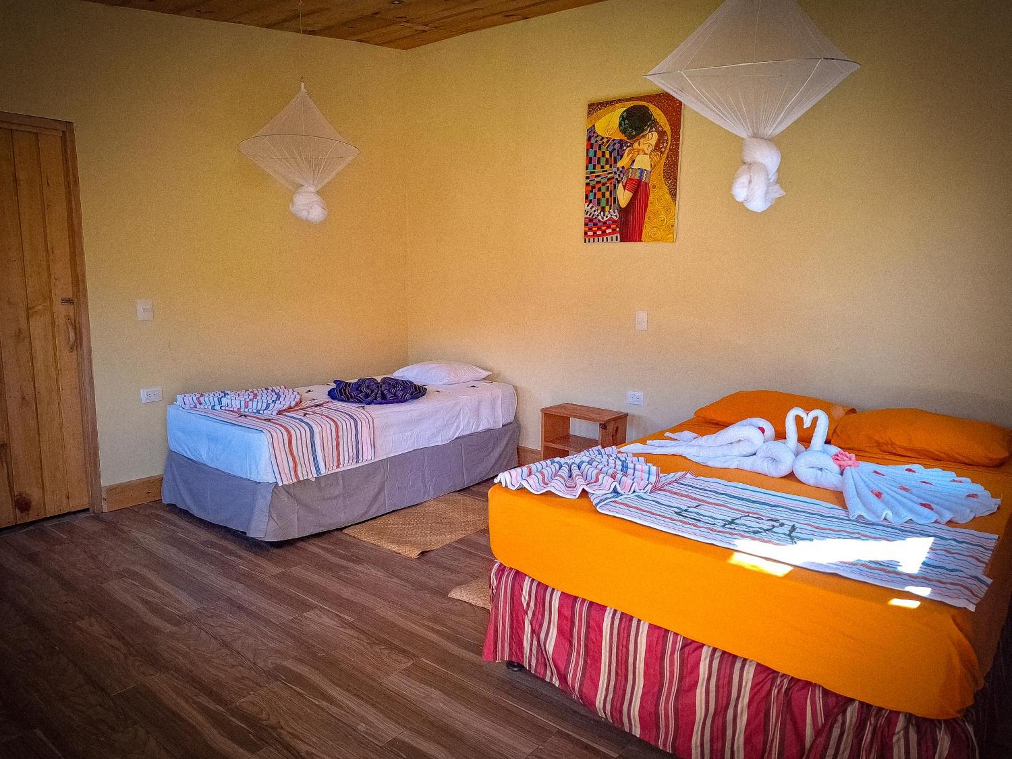 Eco-Hotel Mayachik San Juan La Laguna Buitenkant foto