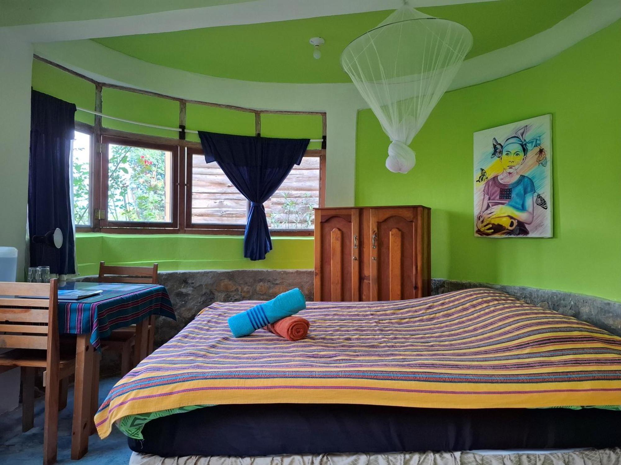 Eco-Hotel Mayachik San Juan La Laguna Buitenkant foto